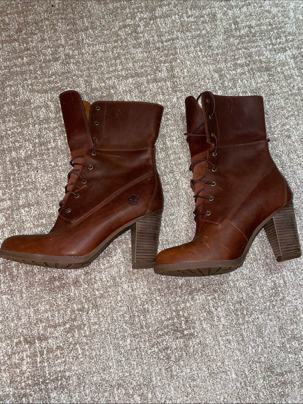 Timberland Women’s Leather Heeled Boots 8